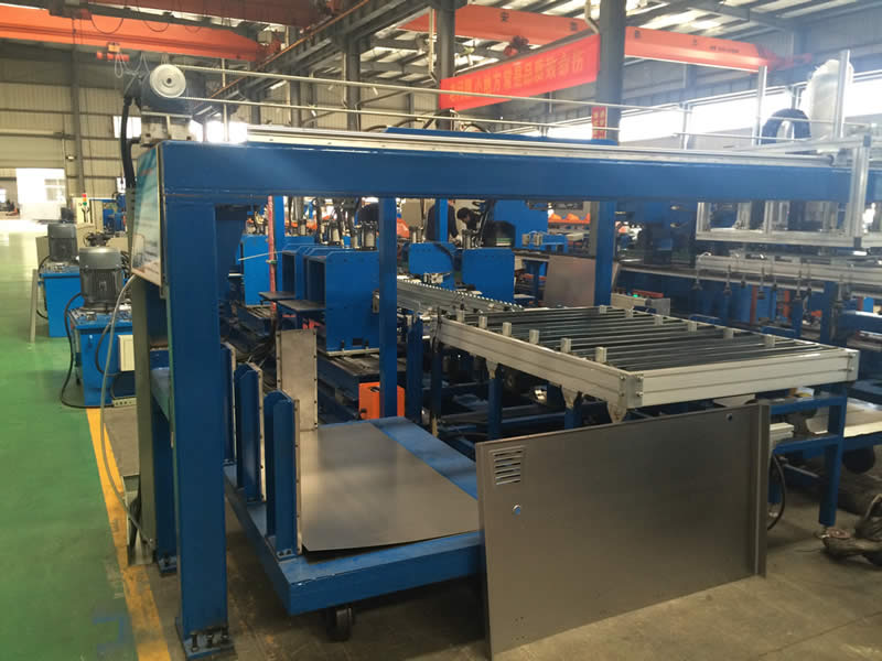 Metal forming line